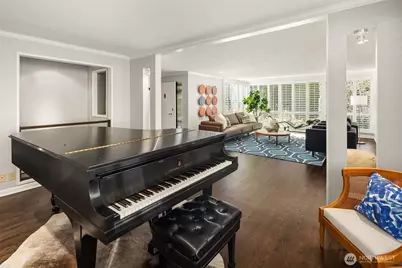 1614 31st Avenue W, Seattle, WA 98199 - Photo 9