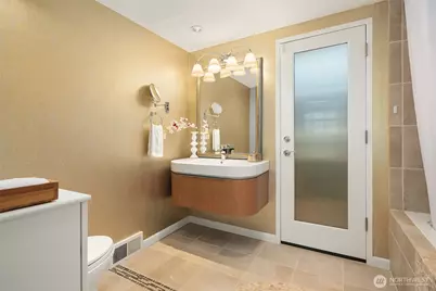 1614 31st Avenue W, Seattle, WA 98199 - Photo 21