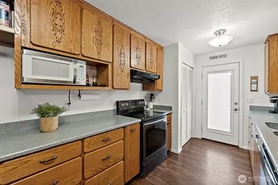 33811 87th Avenue S, Roy, WA 98580 - Photo 9