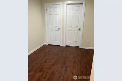 5728 Roosevelt Way NE, Seattle, WA 98105 - Photo 21