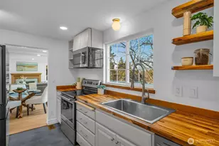 4427 Glenn Way SW, Seattle, WA 98116 - Photo 29