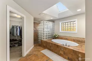 27520 SE 31st Pl, Sammamish, WA 98075 - Photo 23