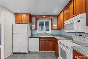 10021 33rd St Ct E, Edgewood, WA 98371 - Photo 9