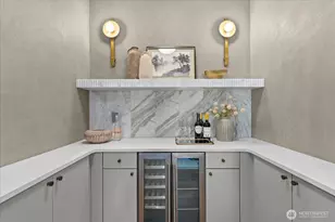 1020 107th Ave SE, Bellevue, WA 98004 - Photo 9