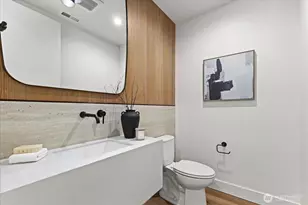 1020 107th Ave SE, Bellevue, WA 98004 - Photo 15