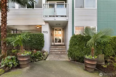 705 E Republican St #303, Seattle, WA 98012 - Photo 3