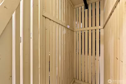 705 E Republican St #303, Seattle, WA 98012 - Photo 21