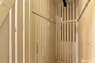 705 E Republican St, Seattle, WA 98012 - Photo 21