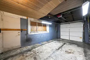 207 S 108th Pl, Seattle, WA 98168 - Photo 13