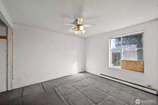 207 S 108th Pl, Seattle, WA 98168 - Photo 11