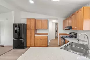 5900 64th St NE, Marysville, WA 98270 - Photo 13