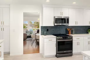 4821 S Mead St, Seattle, WA 98118 - Photo 7