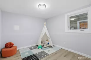 1927 42nd Ave SW, Seattle, WA 98116 - Photo 25