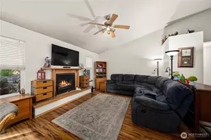 5339 S Island Dr E, Bonney Lake, WA 98391 - Photo 5