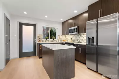 4714 Delridge Way SW, Seattle, WA 98106 - Photo 17