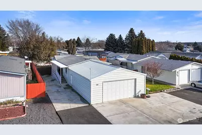3010 W Peninsula Drive #97, Moses Lake, WA 98837 - Photo 1