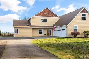 1419 Blackberry Ln, Oak Harbor, WA 98277 - Photo 3