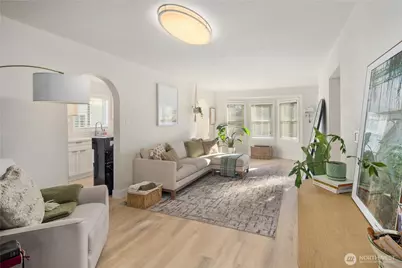 815 NE 2nd Avenue NE, Puyallup, WA 98372 - Photo 9