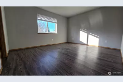 11316 1st Avenue Ct E, Tacoma, WA 98445 - Photo 11