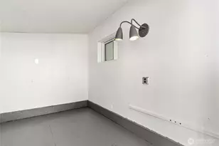 1239 S Verde St, Tacoma, WA 98405 - Photo 37