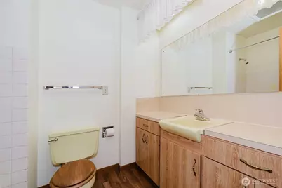 11610 19th Avenue SW, Burien, WA 98146 - Photo 17