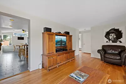 347 NW 52nd Street, Seattle, WA 98107 - Photo 7