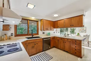 5712 Parkside Dr, Marysville, WA 98270 - Photo 13