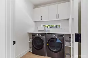 9011 14th Ave SW, Seattle, WA 98106 - Photo 23