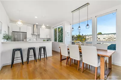 4459 Midvale Avenue N, Seattle, WA 98103 - Photo 9