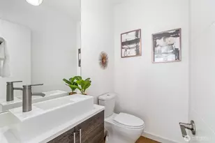 4459 Midvale Ave N, Seattle, WA 98103 - Photo 15