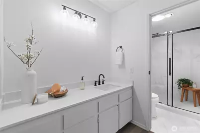 13735 15th Avenue NE #A7, Seattle, WA 98125 - Photo 23