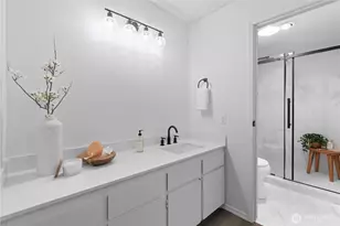 13735 15th Ave NE, Seattle, WA 98125 - Photo 23