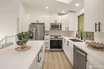 727 198th Place SE, Bothell, WA 98012 - Photo 7