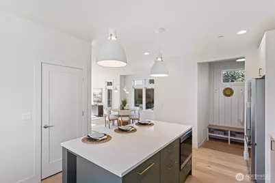 9311 132nd Avenue NE #A, Kirkland, WA 98033 - Photo 11