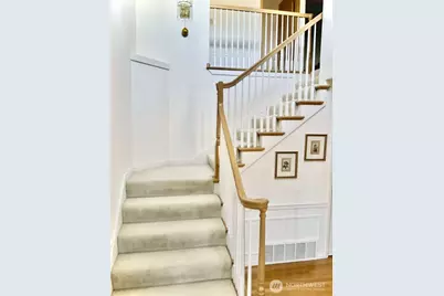 5634 167th Place SE, Bellevue, WA 98006 - Photo 9