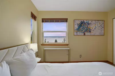 1934 W Earhart Street, Bremerton, WA 98312 - Photo 23