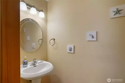 1934 W Earhart Street, Bremerton, WA 98312 - Photo 17