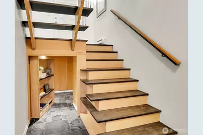 7004 Holly Park Drive S, Seattle, WA 98118 - Photo 23