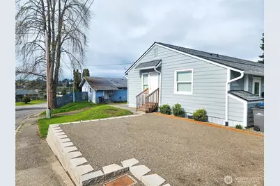 212 A&b Elm Street #A&B, Bremerton, WA 98310 - Photo 3