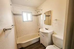 212 A&b Elm St, Bremerton, WA 98310 - Photo 11