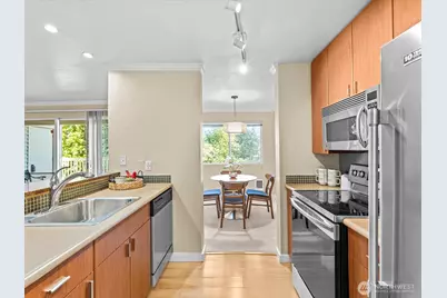 11807 100th Avenue NE #B101, Kirkland, WA 98034 - Photo 11