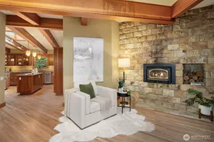 7816 NE 32nd St, Medina, WA 98039 - Photo 3