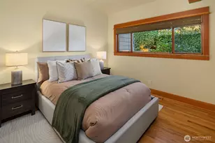 7816 NE 32nd St, Medina, WA 98039 - Photo 29