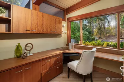 7816 NE 32nd Street, Medina, WA 98039 - Photo 19