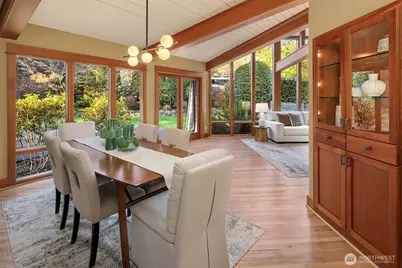 7816 NE 32nd Street, Medina, WA 98039 - Photo 13