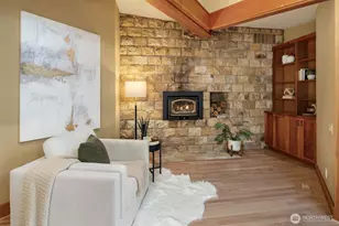 7816 NE 32nd St, Medina, WA 98039 - Photo 7