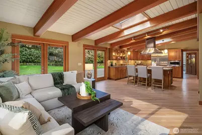 7816 NE 32nd Street, Medina, WA 98039 - Photo 11