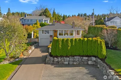 910 9th Avenue N, Edmonds, WA 98020 - Photo 3