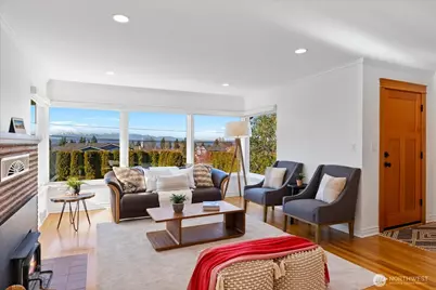 910 9th Avenue N, Edmonds, WA 98020 - Photo 7