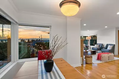 910 9th Avenue N, Edmonds, WA 98020 - Photo 13